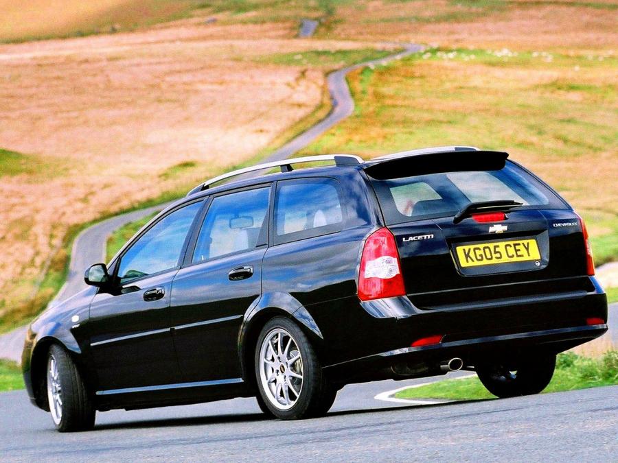  Chevrolet Lacetti Station Wagon Sport 2005 года  (UK) (фото 2 из 4)